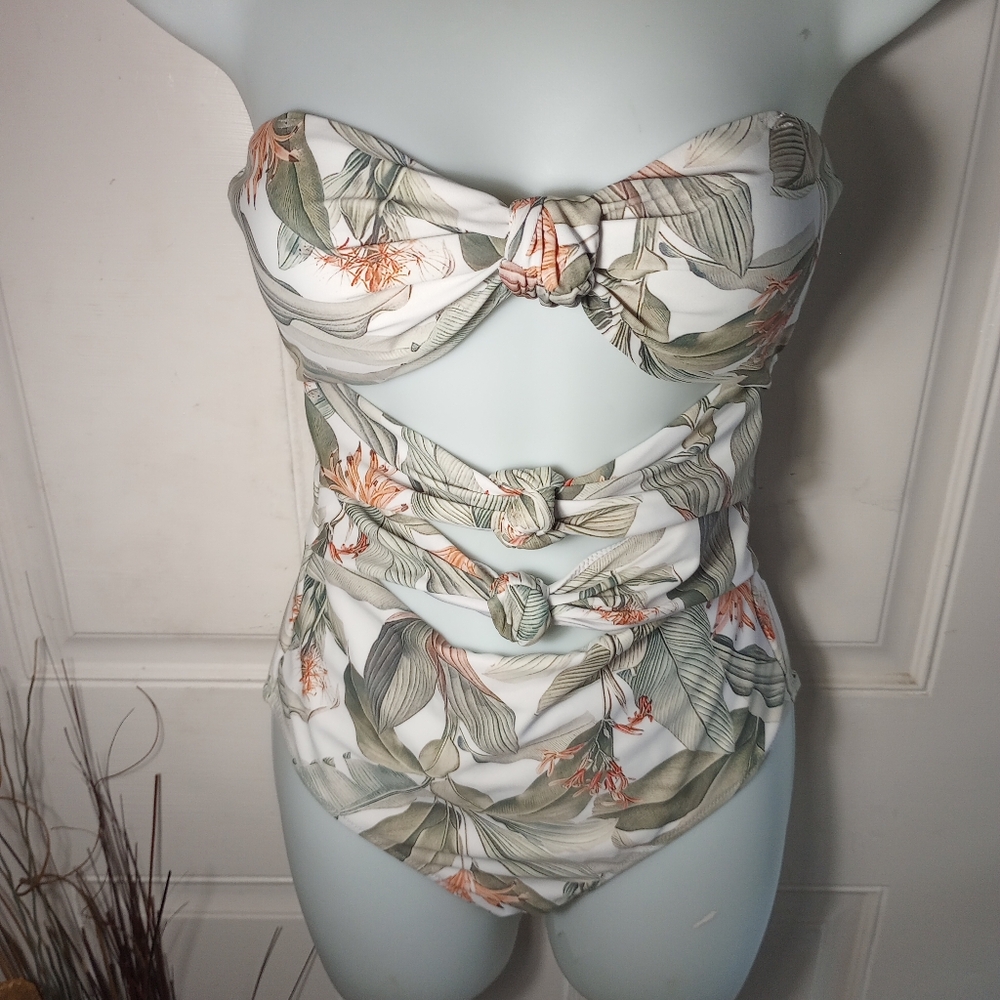 FLOWER PRINTED ONE PIECE SWIMSUIT Body Enhancing Design Nature Lovers Size Small - Picture 8 of 12